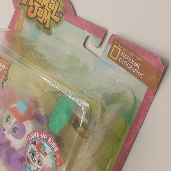 Animal Jam Best Dressed Twinkle Panda with Light-up Ring Collectible BOX DAMAGE - Picture 10 of 13